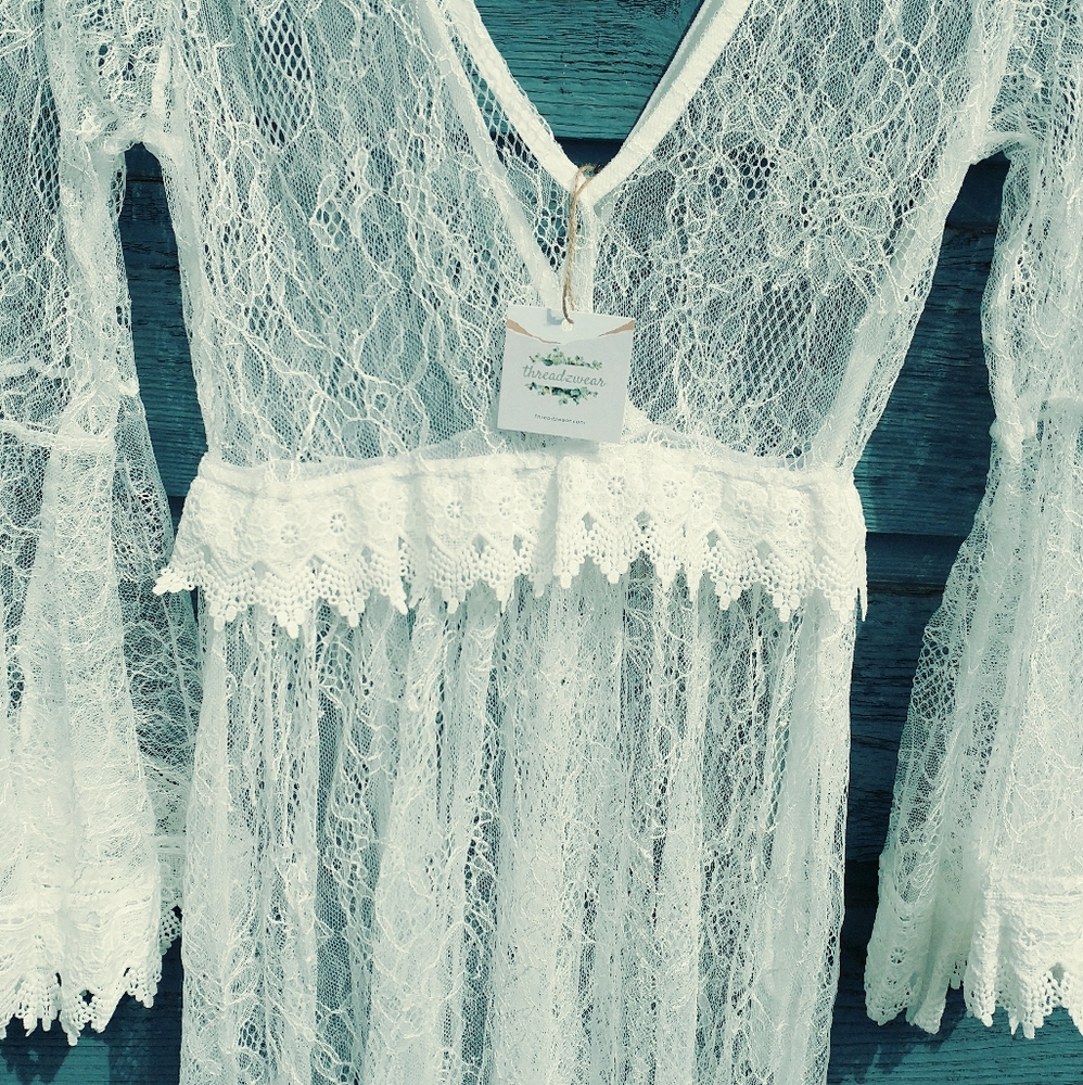 💃💃Beautiful Lace sheer maxi - Picture 5 of 13